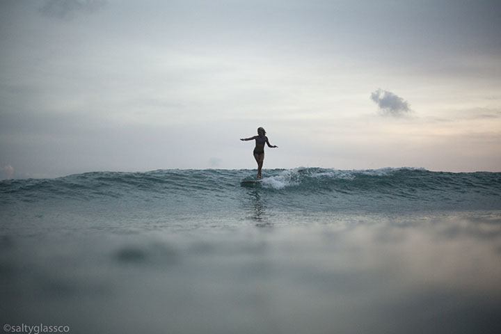 Image of Suring in Waikiki.