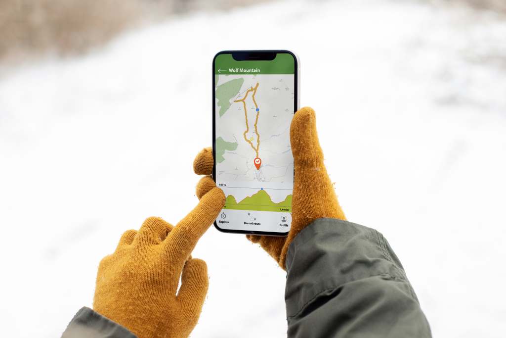 Save Your Battery: Optimize GPS-Intensive Outdoor Navigation Apps